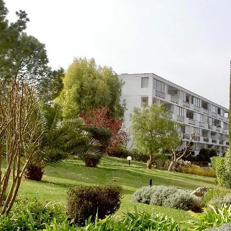 Nice 23m In A With Pool Apartment